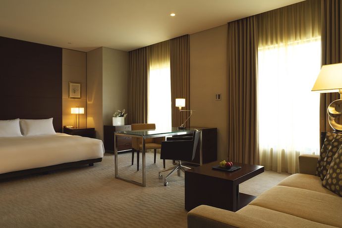 Imagen de la habitación del Hotel Hyatt Regency Tokyo. Foto 7