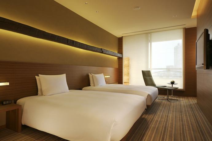 Imagen de la habitación del Hotel Hyatt Regency Tokyo. Foto 10