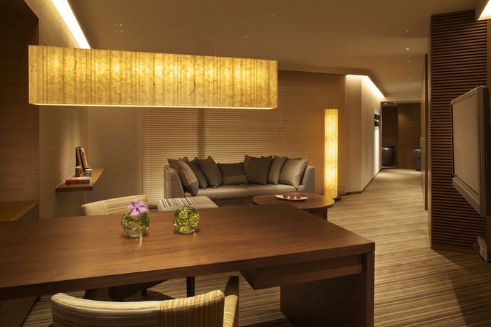 Imagen de la habitación del Hotel Hyatt Regency Tokyo. Foto 11
