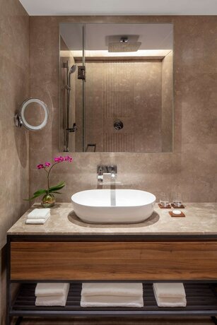 Imagen de la habitación del Hotel Hyatt Regency Trivandrum. Foto 18