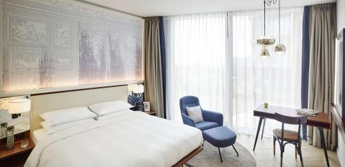 Imagen de la habitación del Hotel Hyatt Regency Vienna. Foto 16
