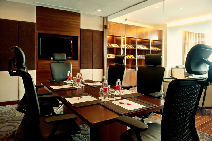 Imagen de los interiores del Hotel Hyatt Regency West Hanoi. Foto 11