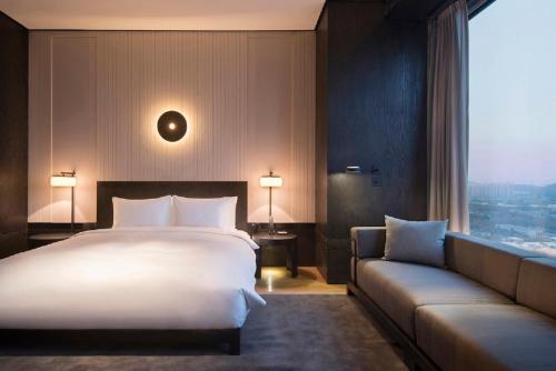 Imagen de la habitación del Hotel Hyatt Regency Wuhan Optics Valley. Foto 6