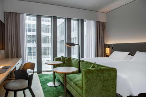 Imagen de la habitación del Hotel Hyatt Regency Zurich Airport The Circle. Foto 17