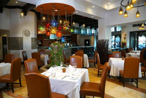 Imagen del bar/restaurante del Hotel Hyatt Vacation Club At Sirena Del Mar. Foto 5