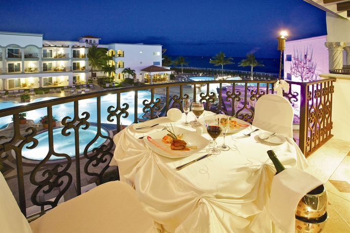 Imagen del bar/restaurante del Hotel Hyatt Vivid Playa Del Carmen All-Inclusive Adult Only Resort. Foto 6