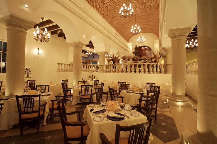 Imagen del bar/restaurante del Hotel Hyatt Zilara Cancun - All Inclusive. Foto 6