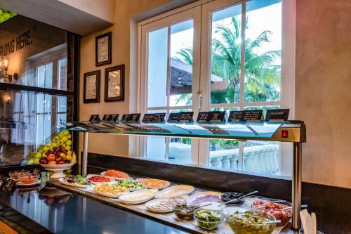 Imagen del bar/restaurante del Hotel Hyatt Zilara Cancun - All Inclusive. Foto 3