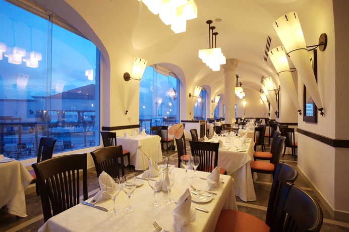 Imagen del bar/restaurante del Hotel Hyatt Zilara Cancun - All Inclusive. Foto 8