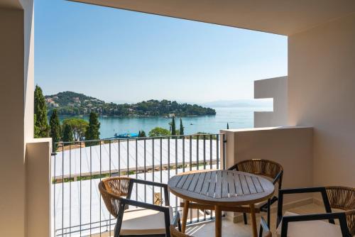 Imagen de la habitación del Hotel Hyatt Ziva Corfu. Foto 15