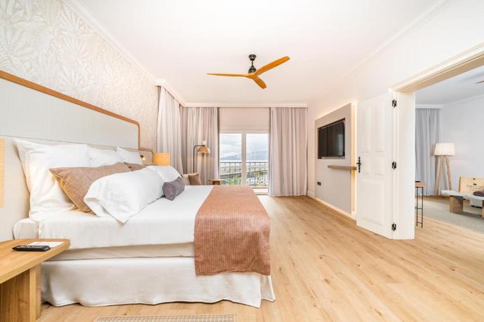 Imagen de la habitación del Hotel Hyatt Ziva Madeira. Foto 18