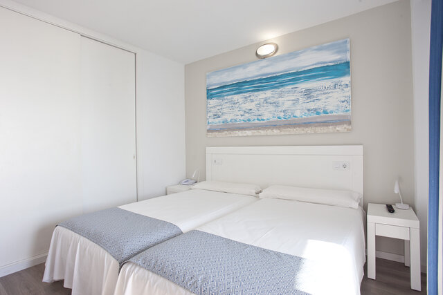 Imagen de la habitación del Hotel Hyb Eurocalas. Foto 3