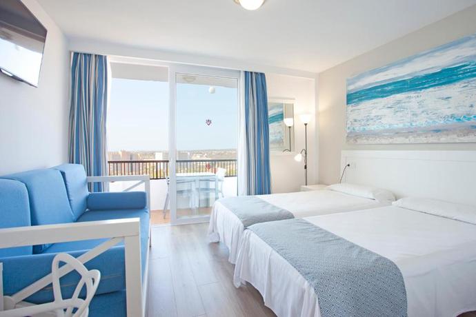 Imagen de la habitación del Hotel Hyb Eurocalas Water Park. Foto 7