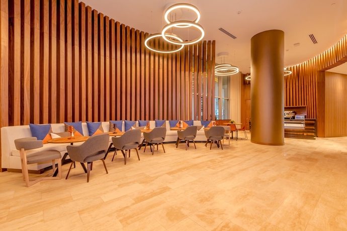 Imagen de los interiores del Hotel Hyde Beach Resort Rentals. Foto 16