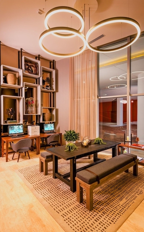 Imagen de los interiores del Hotel Hyde Beach Resort Rentals. Foto 17