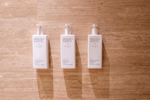 Imagen de la habitación del Hotel Hyde Dubai. Foto 17