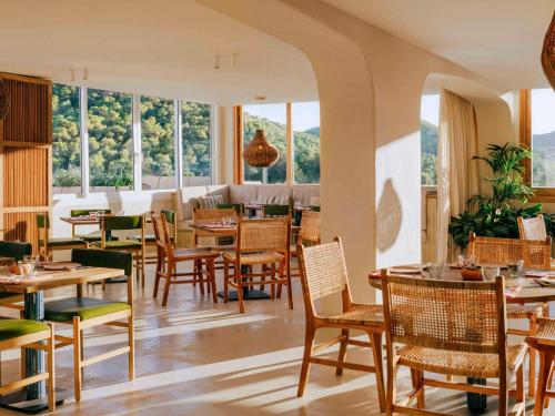 Imagen del bar/restaurante del Hotel Hyde Ibiza. Foto 9