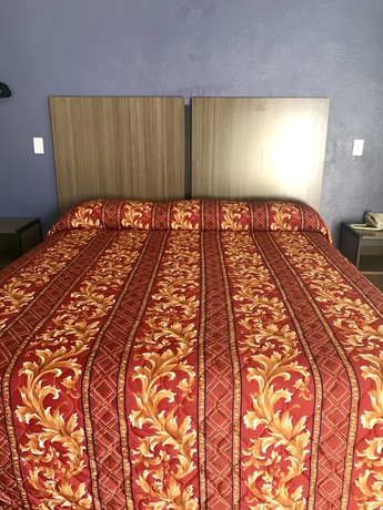 Imagen de los interiores del Hotel Hyde Park, Los &Aacute;ngeles. Foto 18