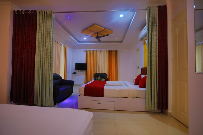 Imagen de la habitación del Hotel Hydel Palace. Foto 12