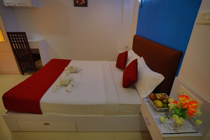 Imagen de la habitación del Hotel Hydel Palace. Foto 15