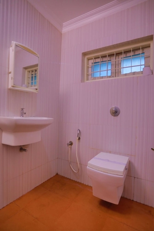 Imagen de la habitación del Hotel Hydel Palace. Foto 18