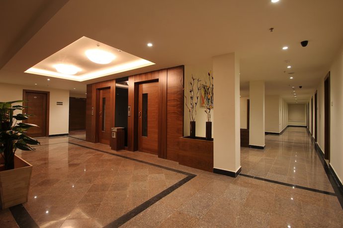 Imagen de los interiores del Hotel Hyderabad Grand. Foto 16