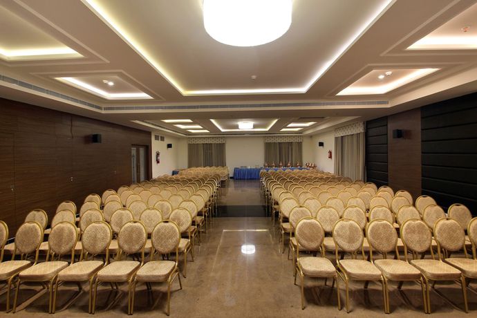 Imagen general del Hotel Hyderabad Grand. Foto 3