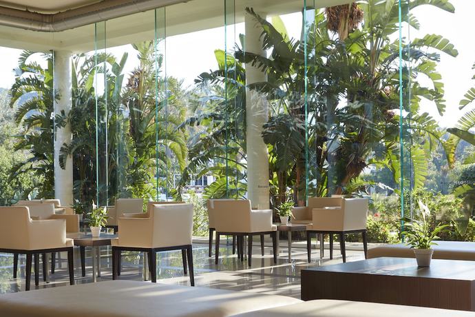 Imagen de los interiores del Hotel Hydra Beach Resort. Foto 19