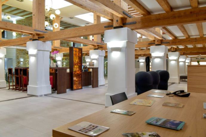 Imagen de los interiores del Hotel Hydrama Grand Hotel. Foto 17