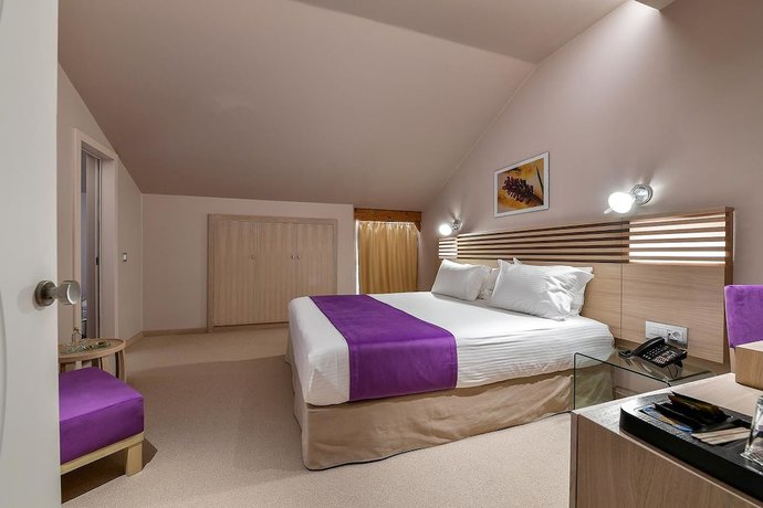Imagen de la habitación del Hotel Hydrama Grand Hotel. Foto 4