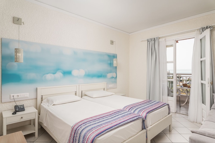 Imagen de la habitación del Hotel Hydrele Beach. Foto 2