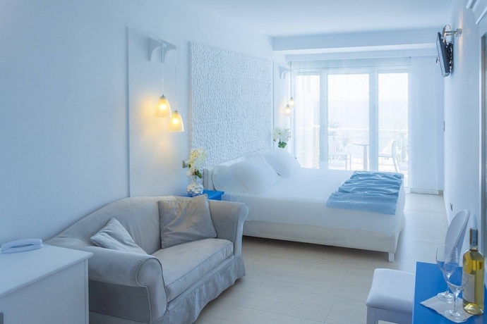 Imagen de la habitación del Hotel Hydrele Beach. Foto 5