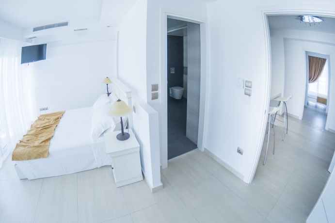 Imagen de la habitación del Hotel Hydrele Beach. Foto 15