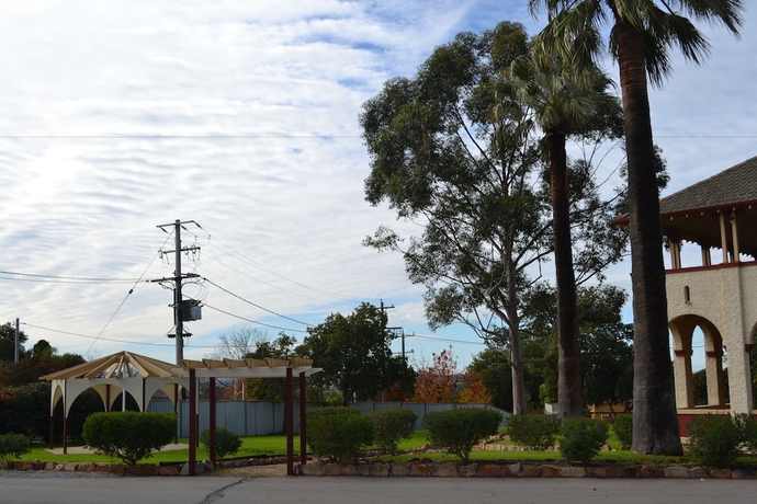 Imagen de los exteriores del Hotel Hydro, Leeton. Foto 14
