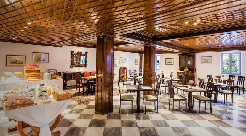 Imagen del bar/restaurante del Hotel Hydroussa. Foto 3