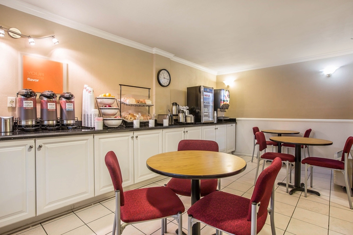 Imagen del bar/restaurante del Hotel Hyland Inn Pasadena Civic Auditorium. Foto 2