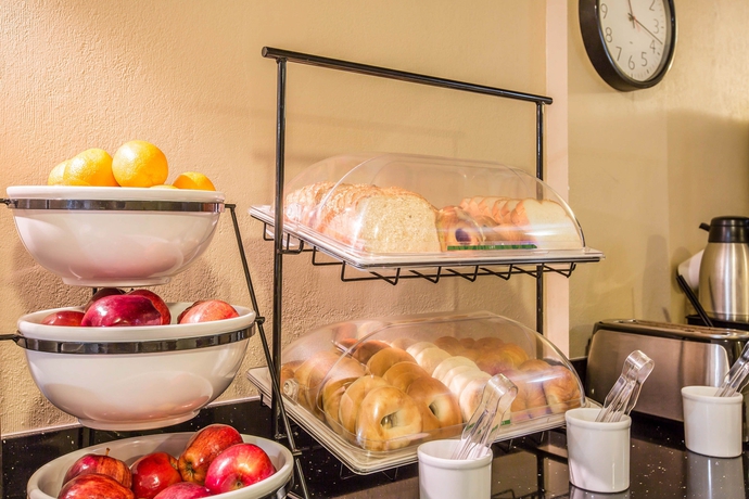 Imagen del bar/restaurante del Hotel Hyland Inn Pasadena Civic Auditorium. Foto 4