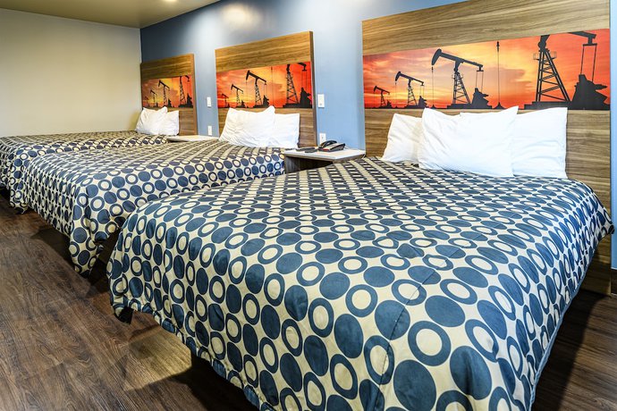 Imagen de la habitación del Hotel Hyland Motel Brea. Foto 10