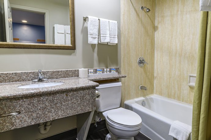 Imagen de la habitación del Hotel Hyland Motel Brea. Foto 14