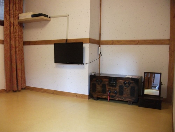 Imagen de la habitación del Hotel Hyosundang. Foto 8