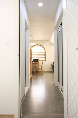 Imagen de la habitación del Hotel Hyovely House. Foto 18