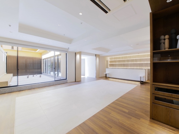 Imagen de los interiores del Hotel Hyper Hotels Passage. Foto 15