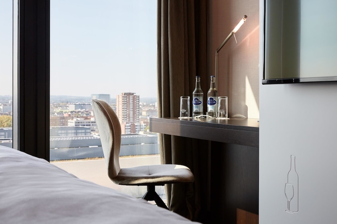 Imagen de la habitación del Hotel Hyperion Hotel Basel. Foto 10