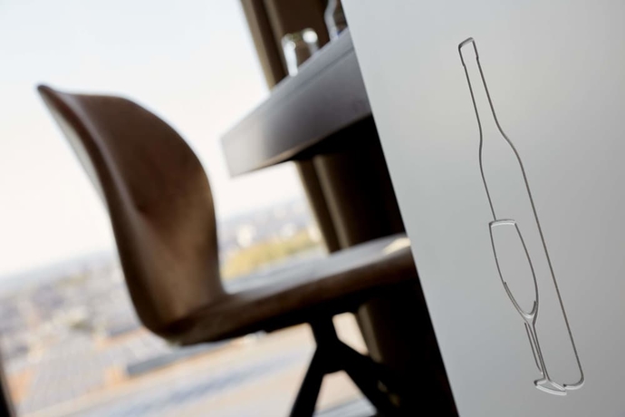 Imagen de la habitación del Hotel Hyperion Hotel Basel. Foto 16