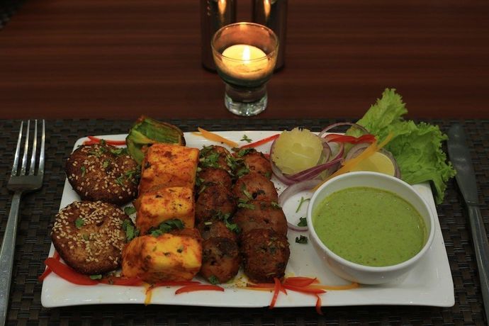 Imagen del bar/restaurante del Hotel Hyphen Business. Foto 3