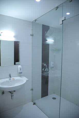 Imagen general del Hotel Hyphen Grand Hotel. Foto 6