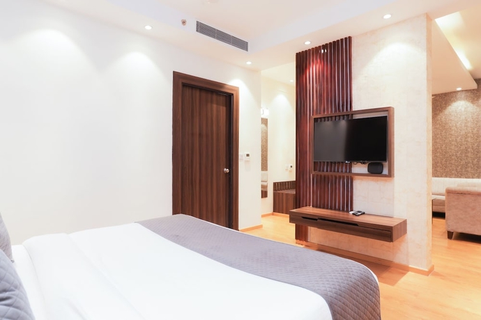 Imagen de la habitación del Hotel Hyphen Premier Meerut. Foto 4