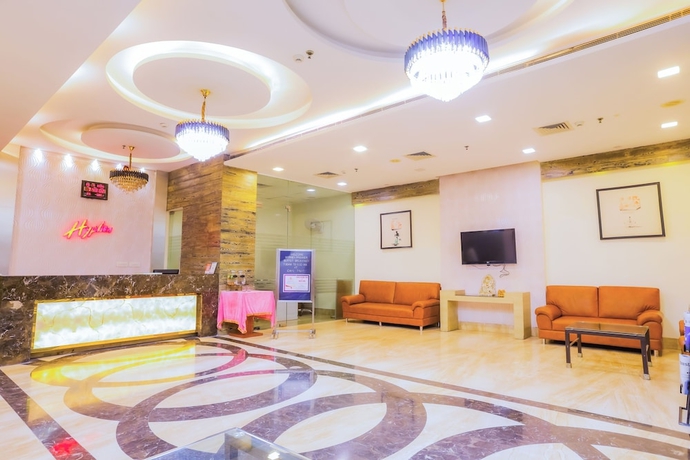 Imagen de los interiores del Hotel Hyphen Premier Meerut. Foto 14