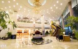 Imagen de los interiores del Hotel Hyton. Foto 8