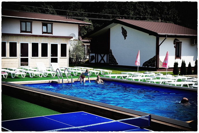 Imagen de la piscina del Hotel Hytoryanka. Foto 17